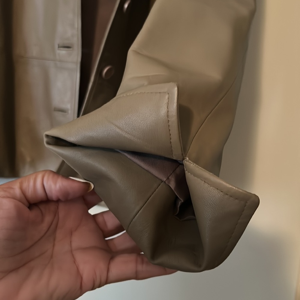 Talbots leather jacket - Picture 4 of 5
